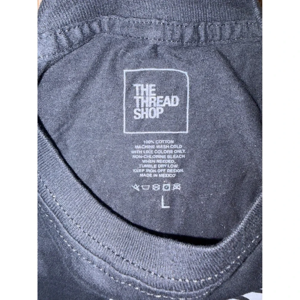 The Thread Shop 2021 Tour Graphic T-Shirt Mens Large Black Greek Letter Daggers